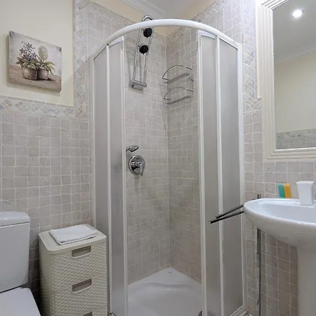 Gadea Pearl شقة