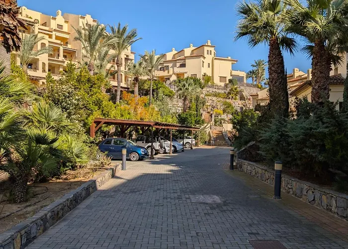 Gadea Pearl 아파트